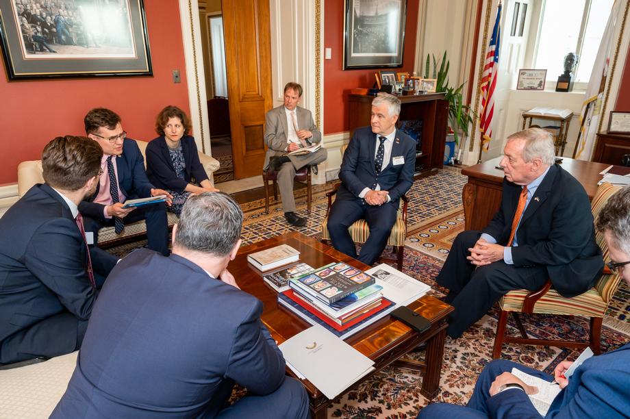 DURBIN MEETS WITH LITHUANIAN PARLIAMENT